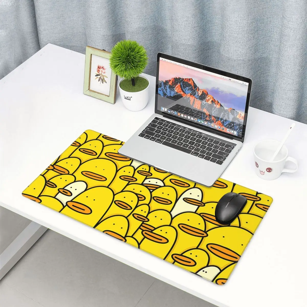 Yellow Laptop Accessories - Большой коврик для мыши с рисунком